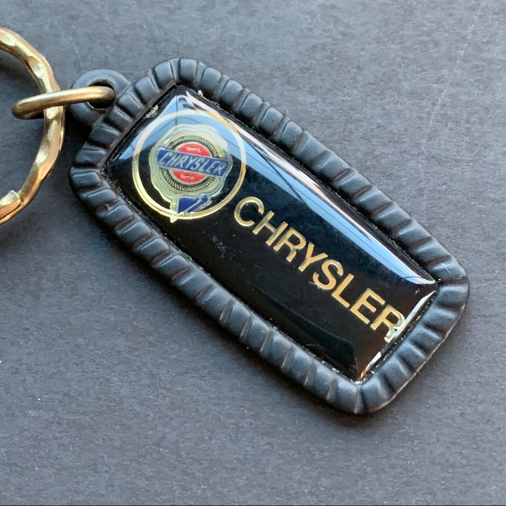 CHRYSLER🎄Vintage Keychain🎄Ornament